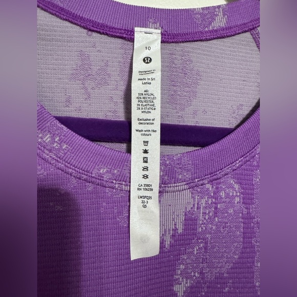 NWT Lululemon Swiftly Tech Short Sleeve Shirt in Shadow Bloom Moonlit Magenta - Picture 6 of 11
